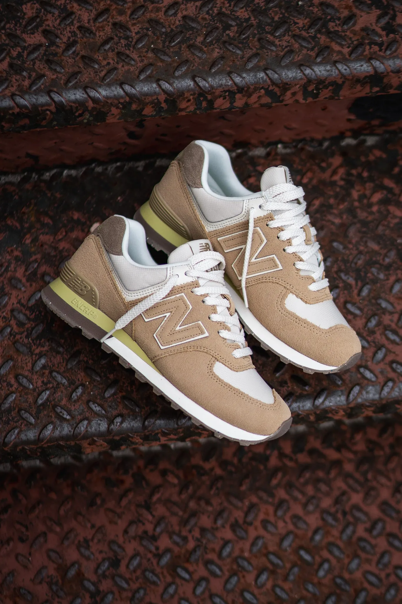 Mens New Balance 574 (Beige/White) - U574SBW