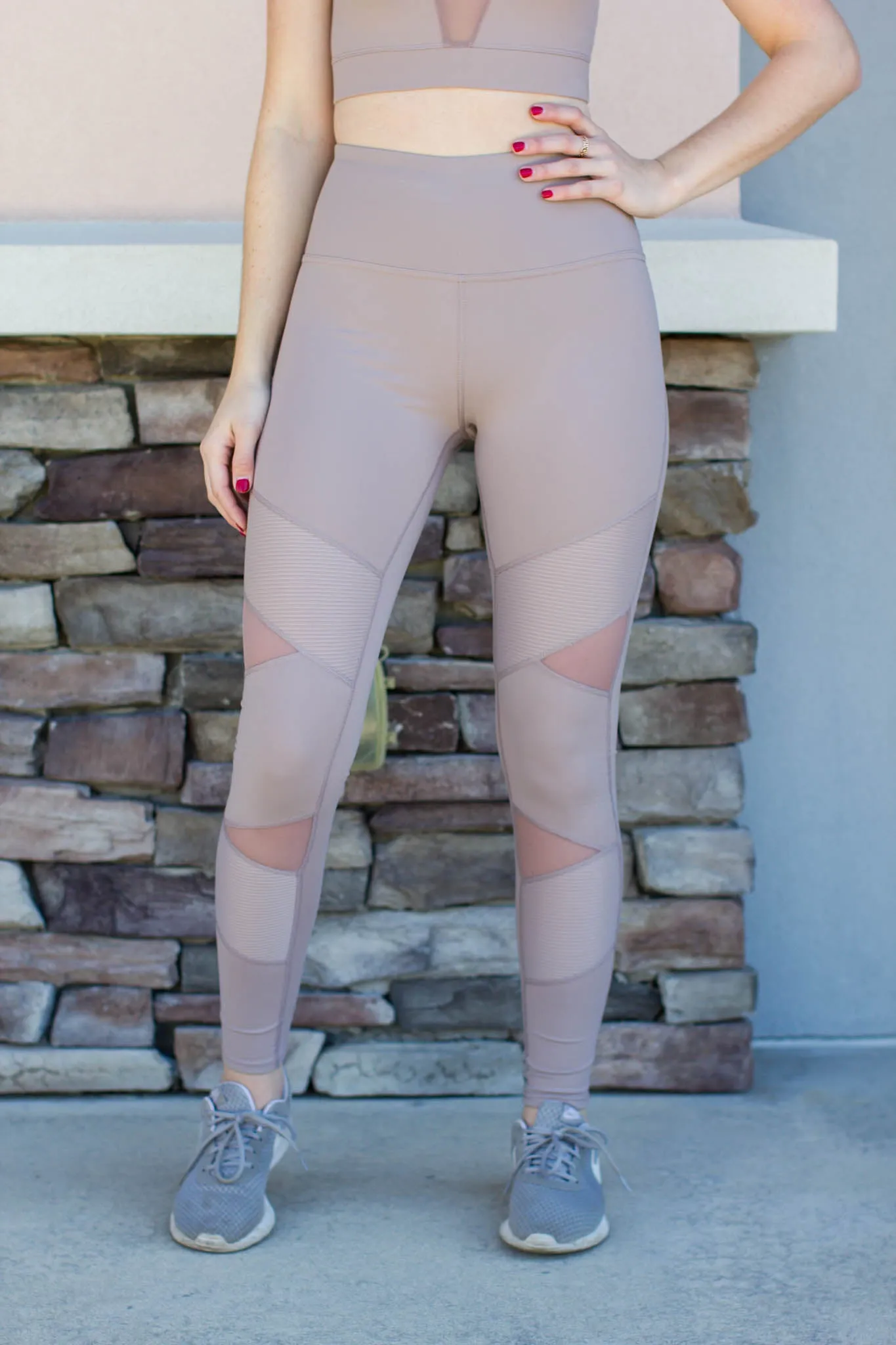 On The Run Legging - Mocha